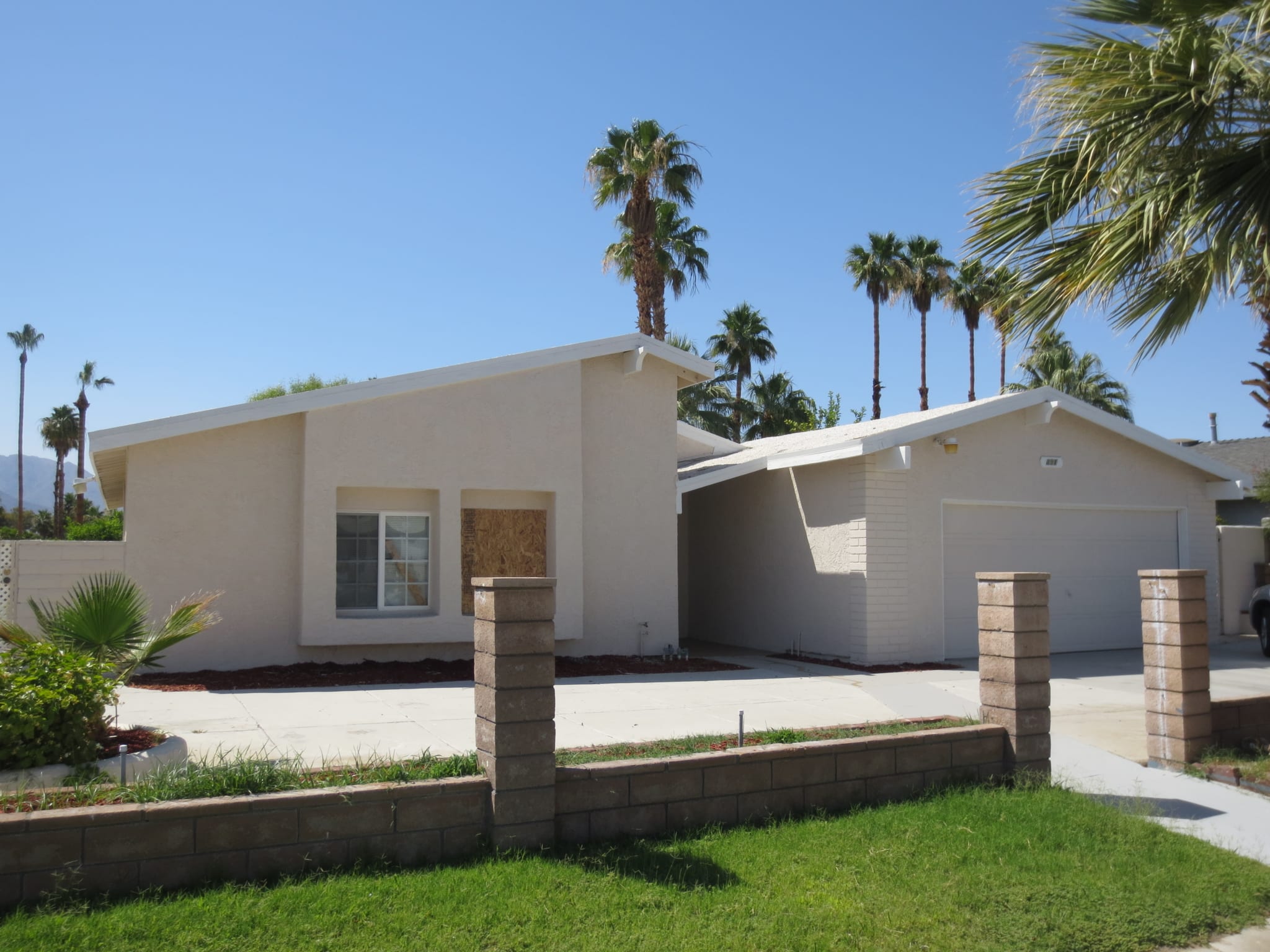 891 El Placer Rd, Palm Springs, CA 92264